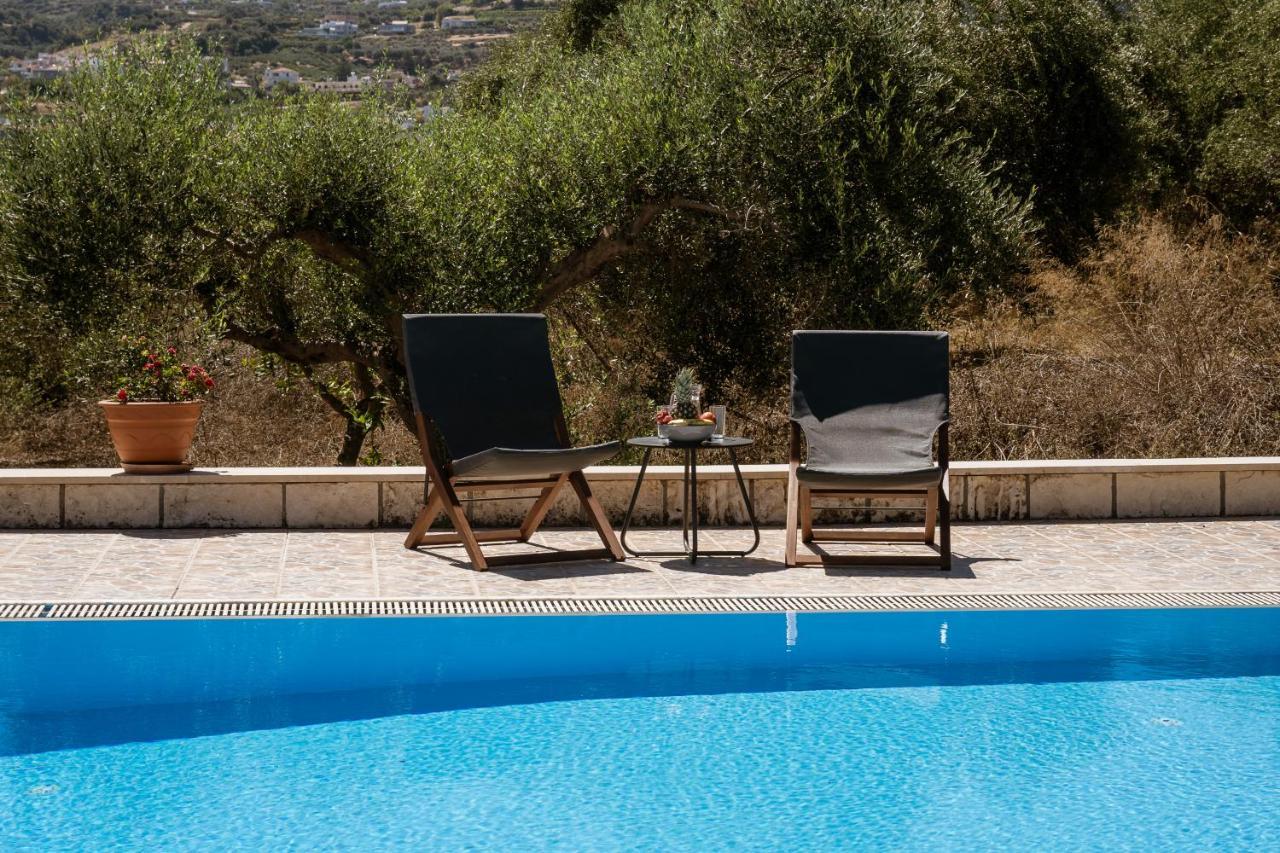 Lefkothea Villas With Large Pool, Bbq & Playground Adelianos Kampos Dış mekan fotoğraf
