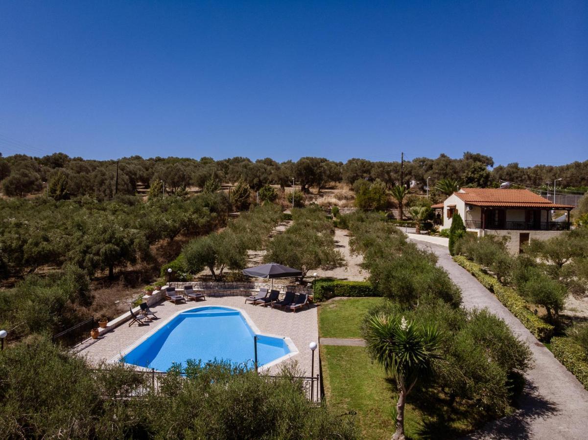 Lefkothea Villas With Large Pool, Bbq & Playground Adelianos Kampos Dış mekan fotoğraf