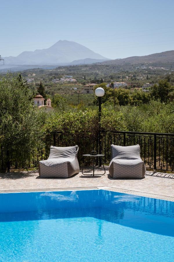 Lefkothea Villas With Large Pool, Bbq & Playground Adelianos Kampos Dış mekan fotoğraf