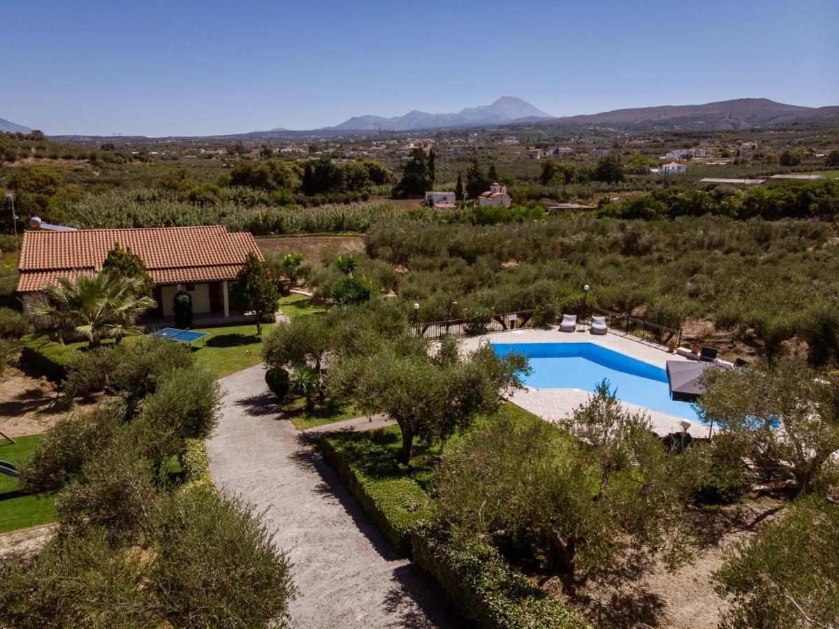 Lefkothea Villas With Large Pool, Bbq & Playground Adelianos Kampos Dış mekan fotoğraf
