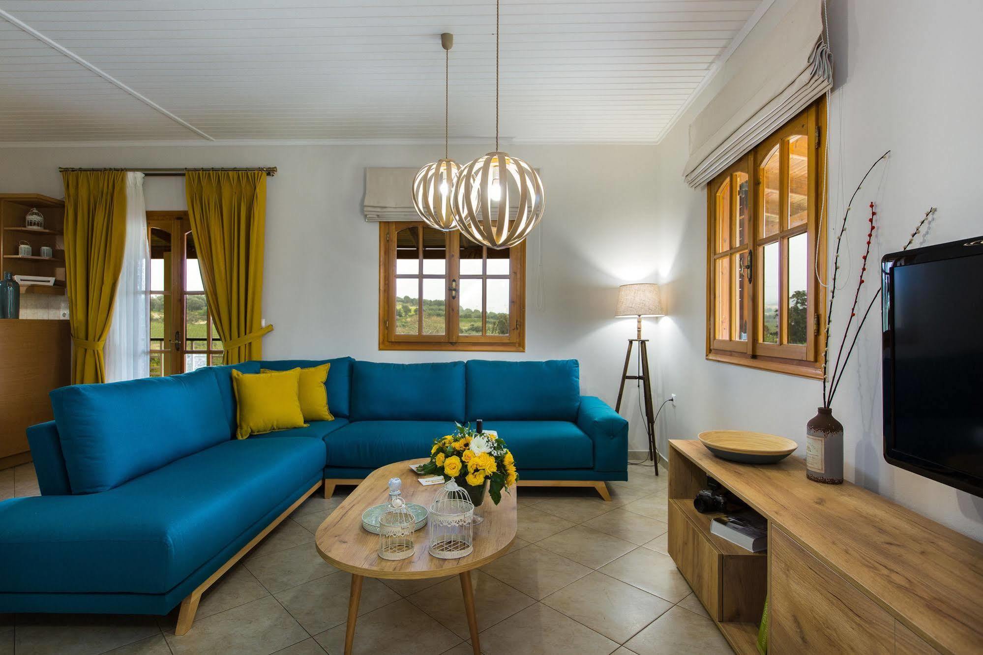 Lefkothea Villas With Large Pool, Bbq & Playground Adelianos Kampos Dış mekan fotoğraf